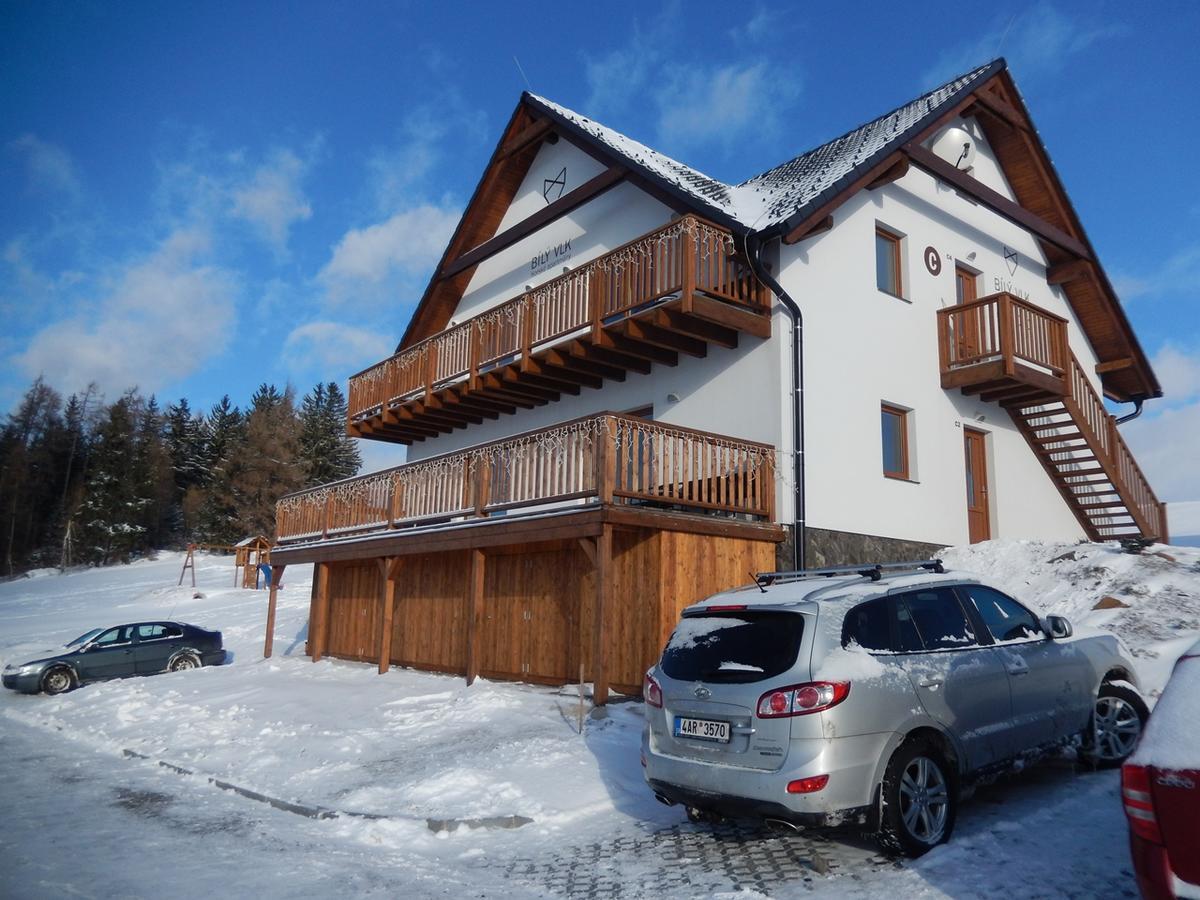Horske Apartmany Bily Vlk Vaclavov u Bruntalu Εξωτερικό φωτογραφία