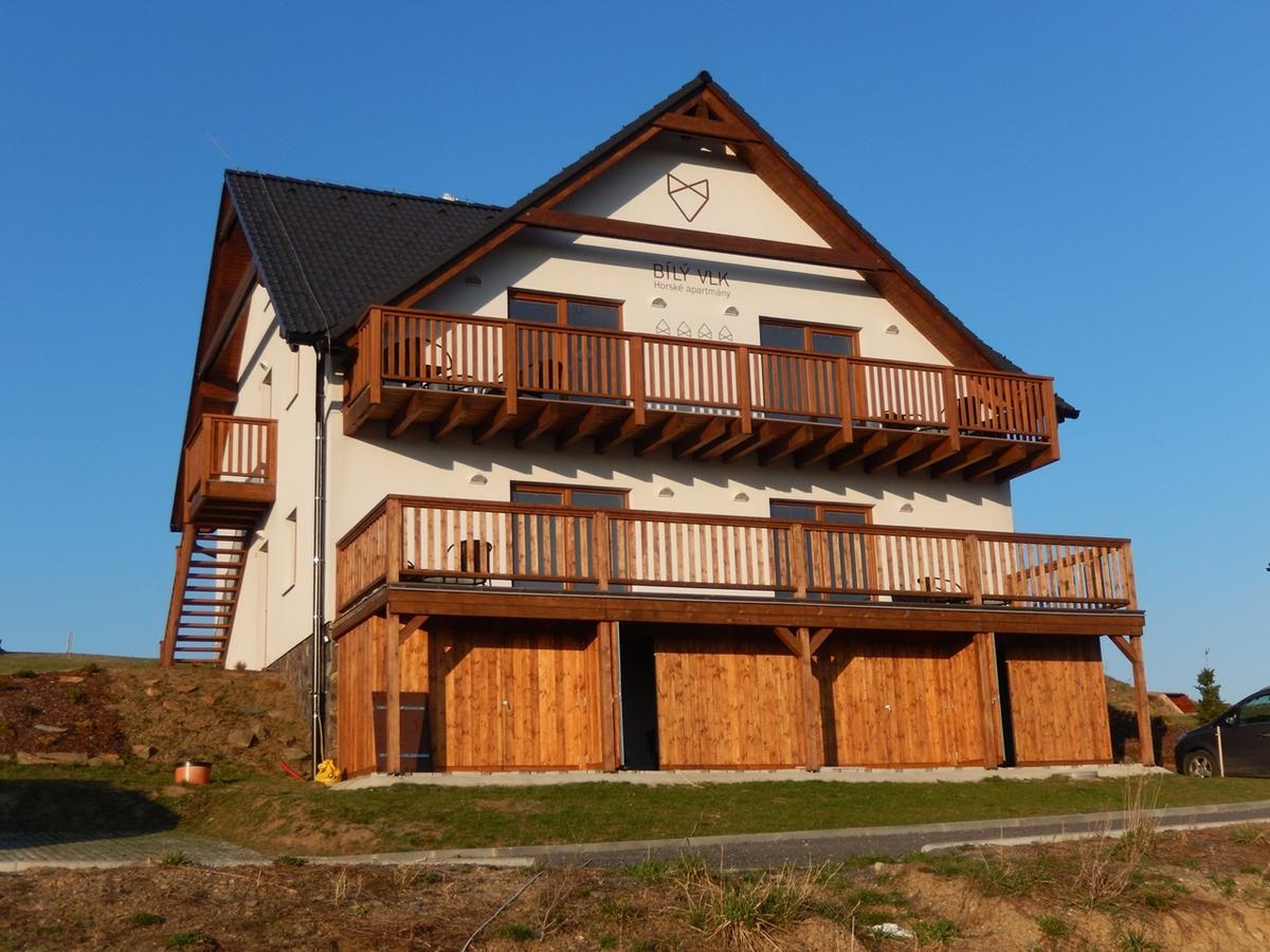 Horske Apartmany Bily Vlk Vaclavov u Bruntalu Εξωτερικό φωτογραφία